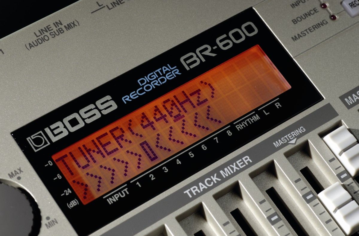 A tuner and phrase trainer make this a great practice tool for guitarists