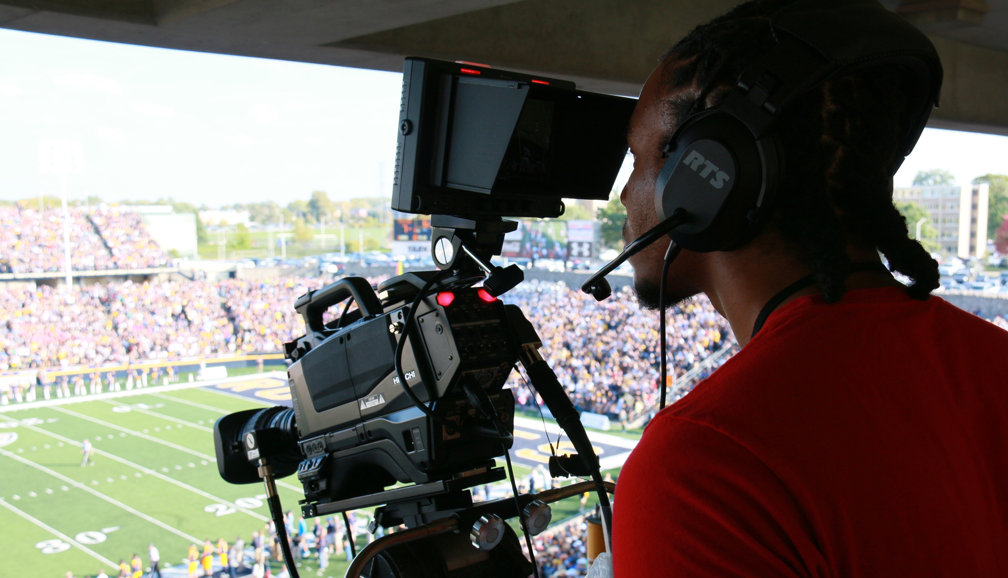 Hitachi Cameras Boost Stadium, Classroom Productions at University of Toledo