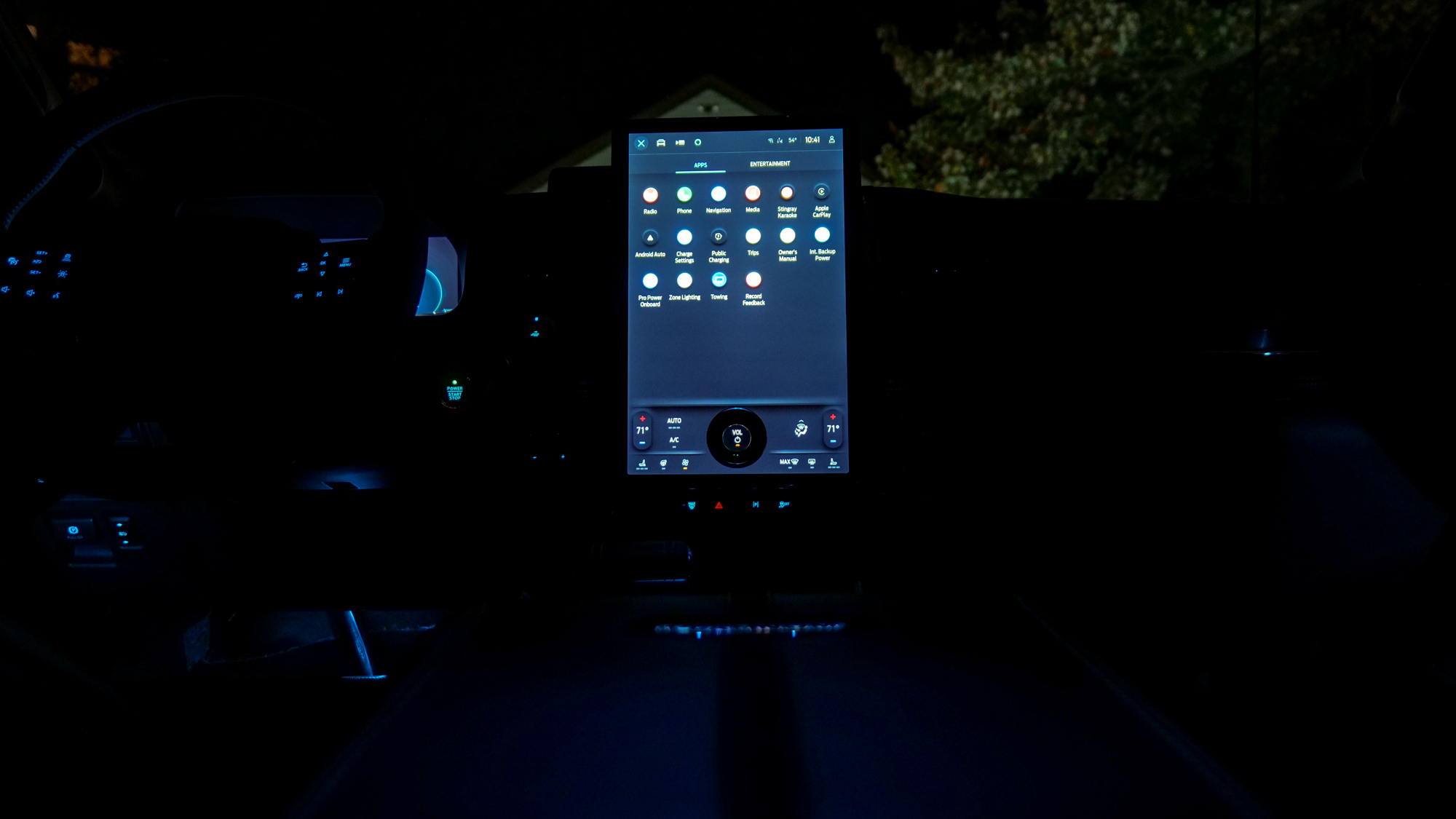 2025 Ford F-150 Lightning test drive.