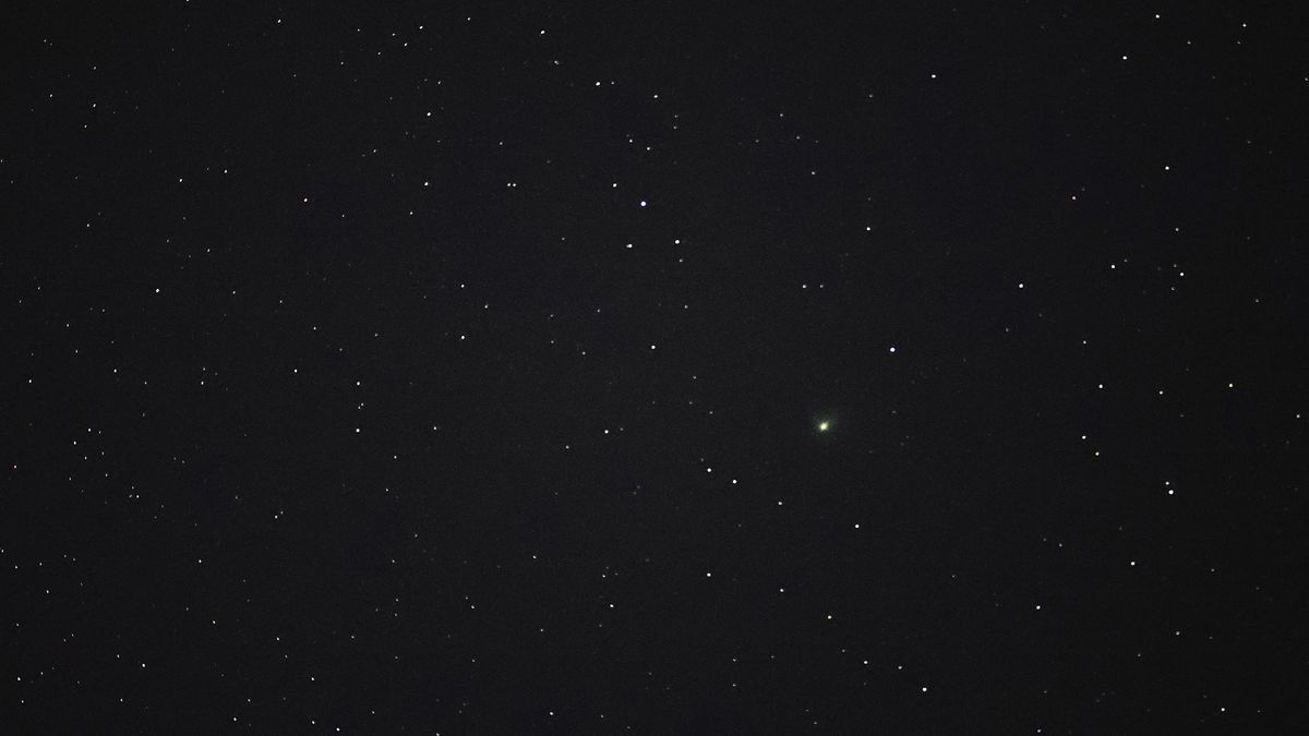 Comet C/2022 E3 (ZTF) pictured above the al-Salmi desert in Kuwait.