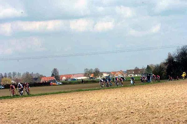 Juan Antonio Flecha (Rabobank) attacks the cobbles with Tom Boonen (Quick.Step) and Fabian Cancellara (CSC) on his wheel