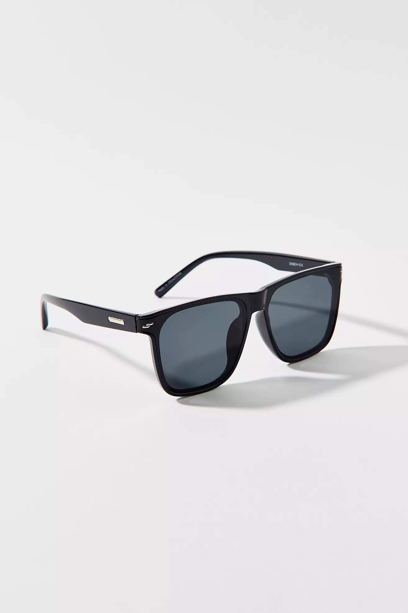 Uo Essential Plastic Oversized Square Sunglasses