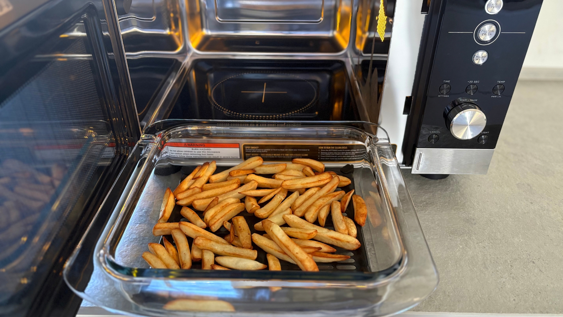 Testing the Ninja Crispi Microwave Air Fryer and Oven by making chips