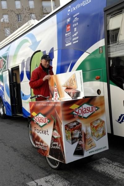 Sojasun's products were prominent next to their team bus
