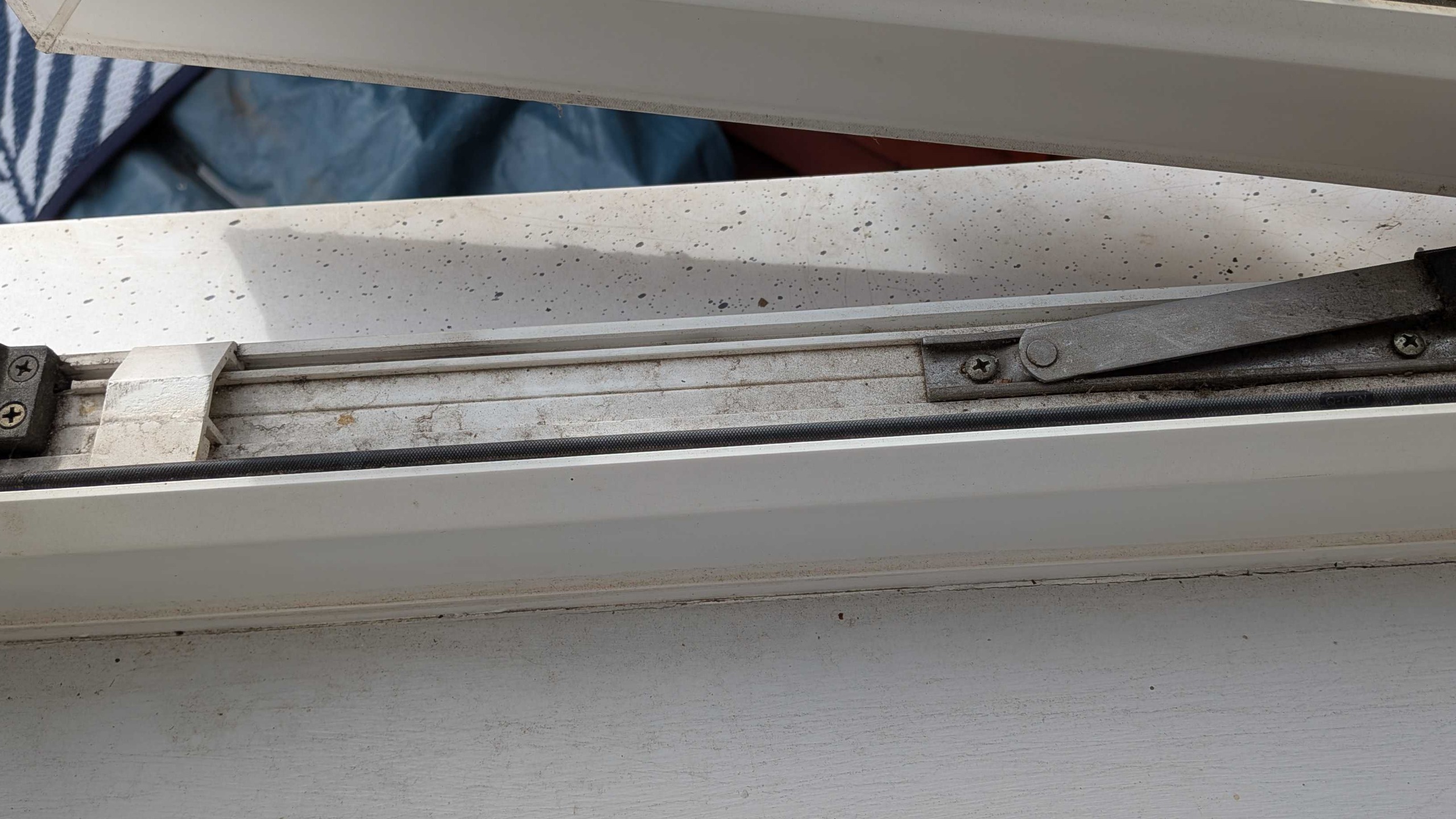 Grimy window track