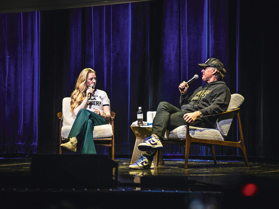 Joanne Shaw Taylor and Joe Bonamassa in conversation onstage