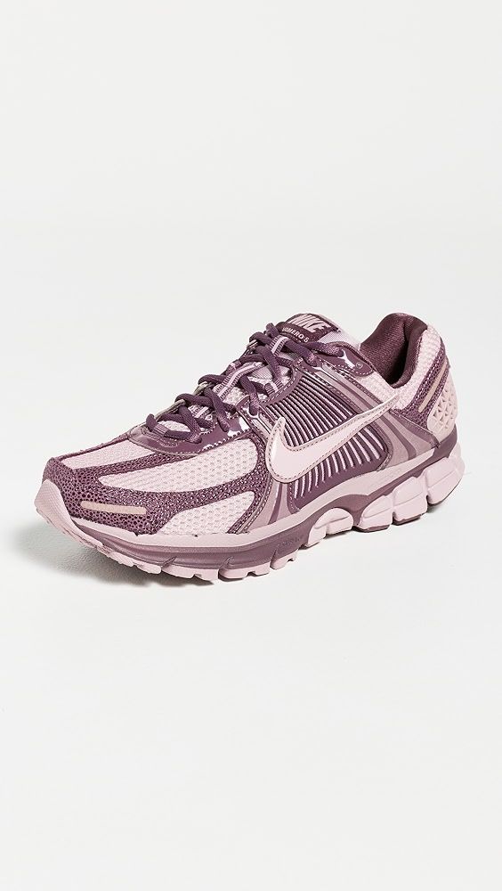 Nike Zoom Vomero 5 Sneakers