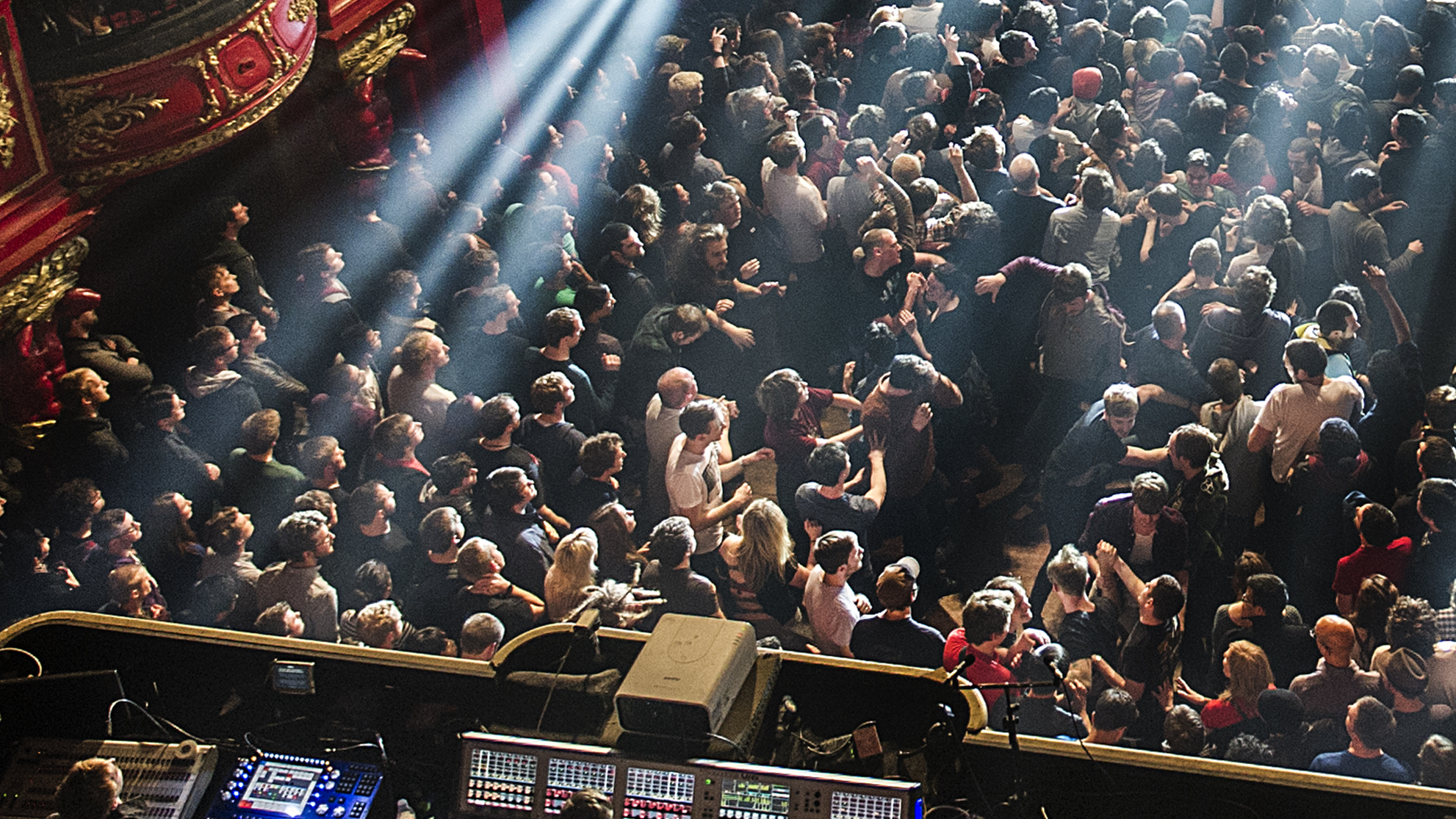 crowd at a prog gig