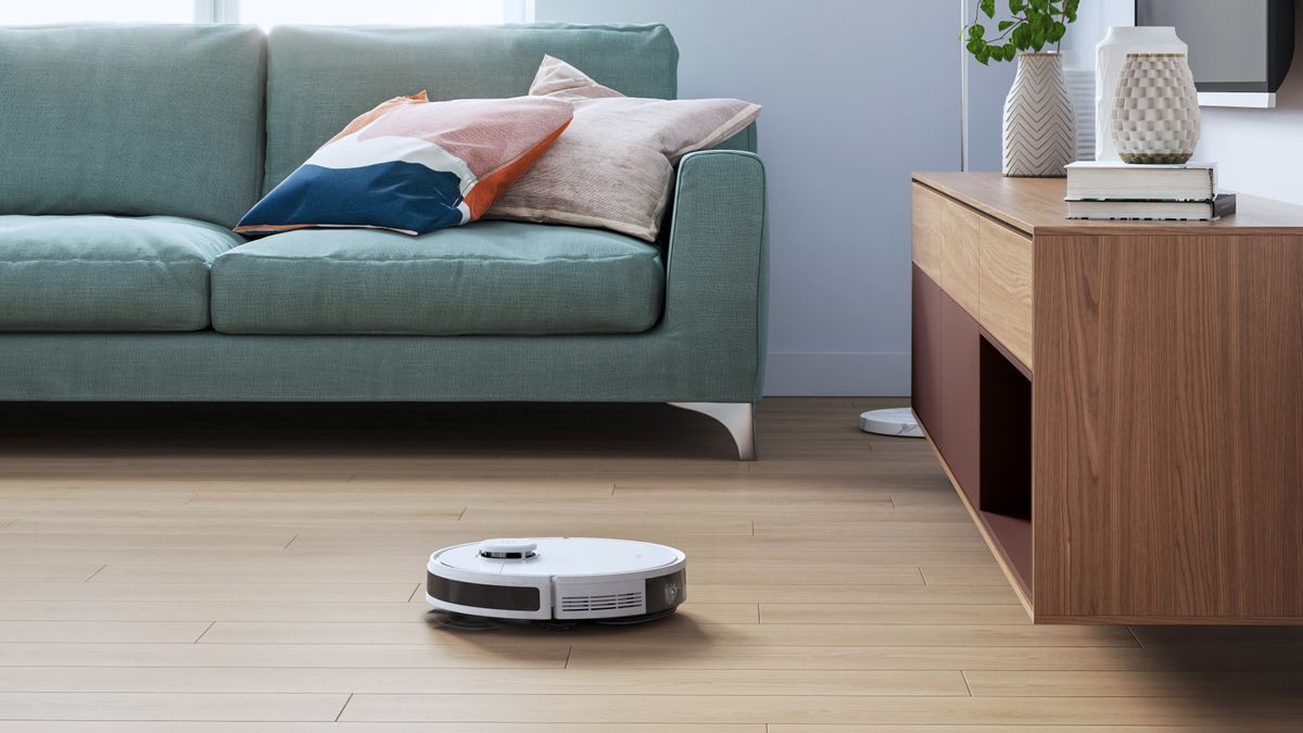 Ecovacs Deebot OZMO N7 Robot Vacuum and Mop Cleaner review 