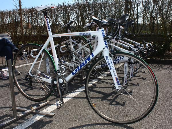 Giant provided the Rabobank riders with the same formula TCR Advanced SL that they used last year.