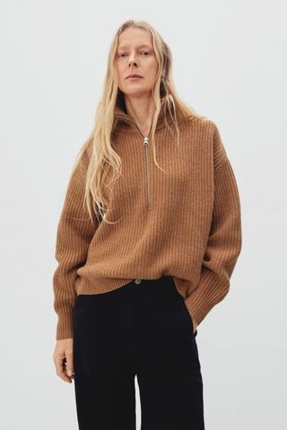 Everlane The Felted Merino Half-Zip Sweater in Deep Camel