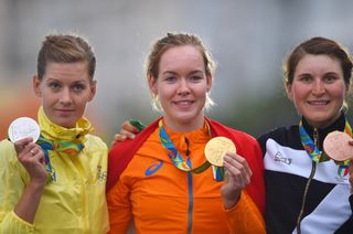 The women's podium of Emma Johansson (Sweden), Anna van der Breggen (Netherlands) and Elisa Longo Borghini (Italy)