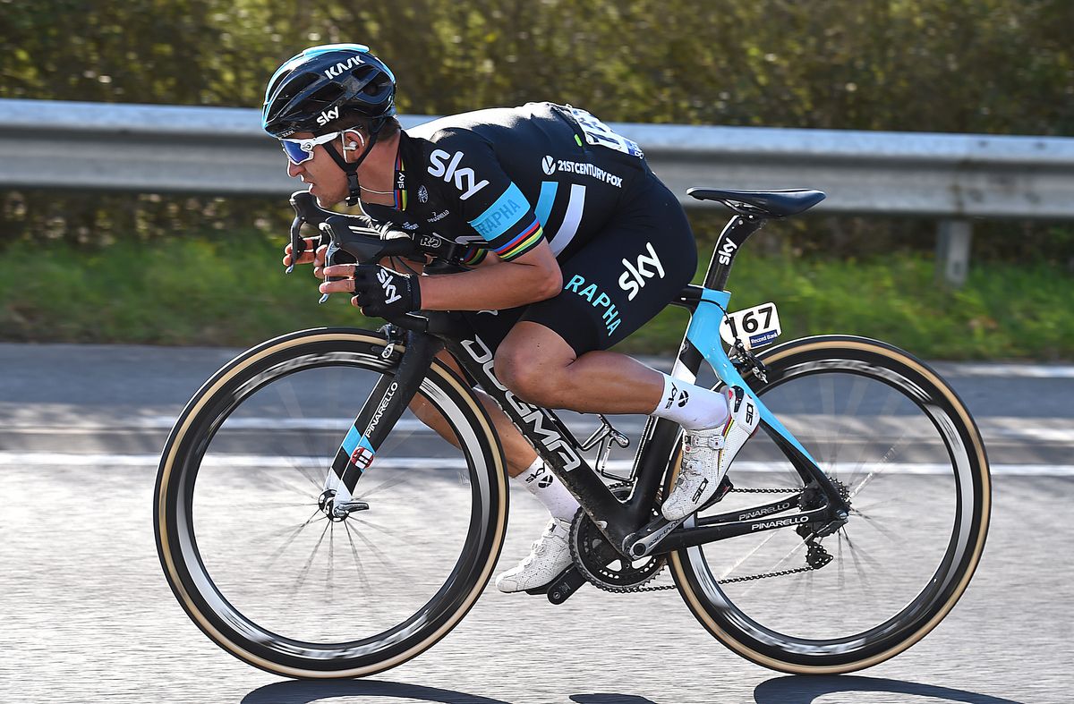 Michal Kwiatkowski gets aero