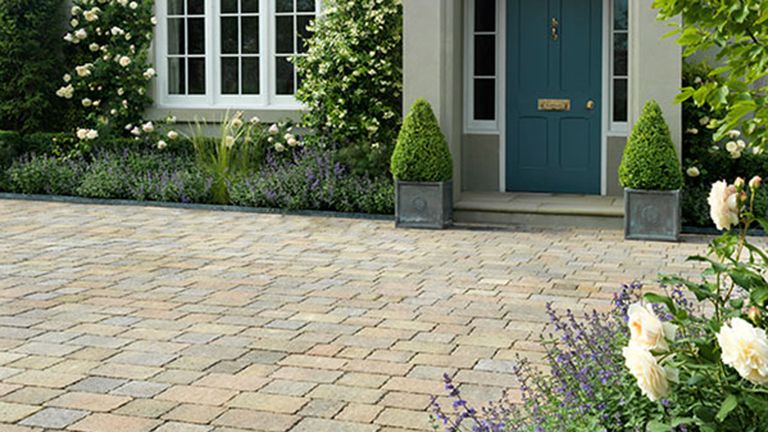 15 Driveway Ideas Clever Ways To Give Your Home The Smart Entrance It Deserves Gardeningetc