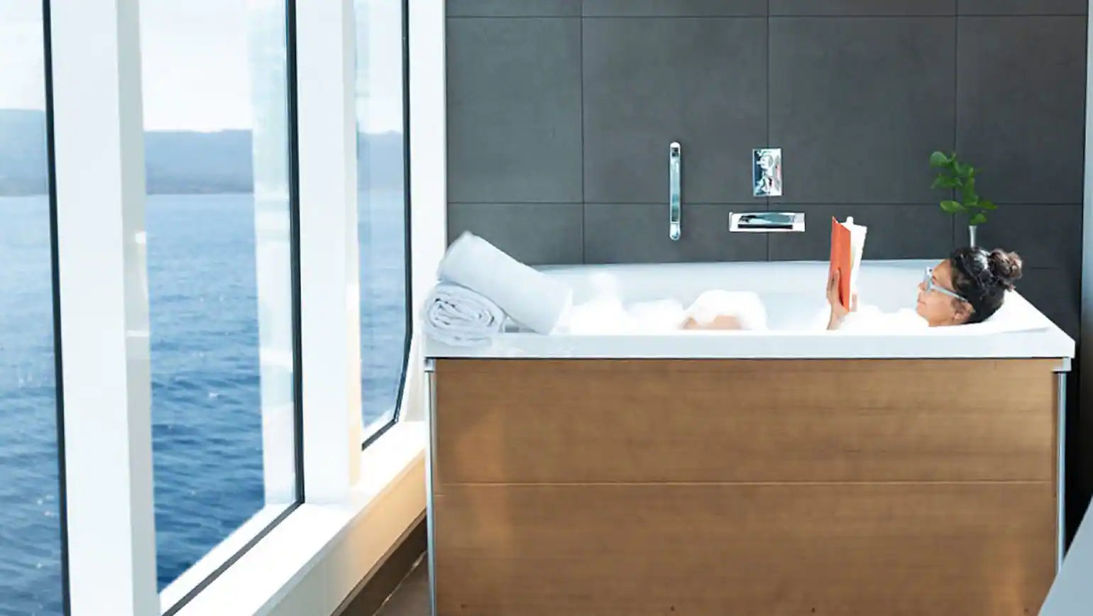 On Seabourn Cruises ultra-luxury Ovation.