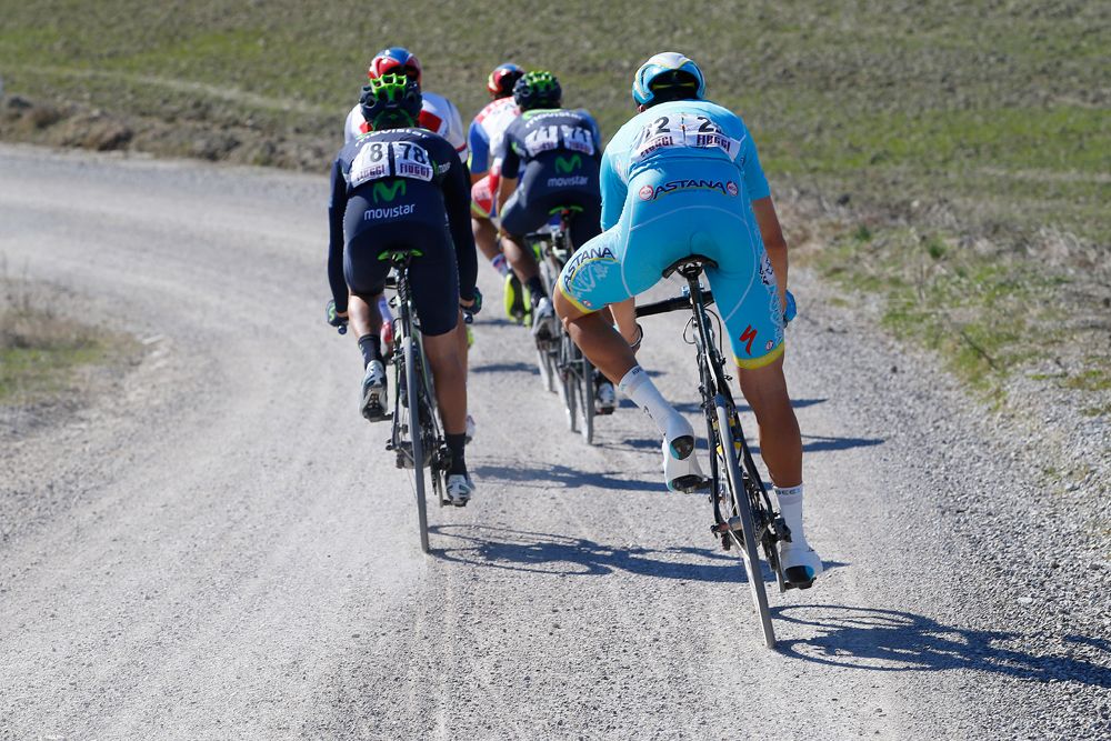 Lars Boom (Astana) descends