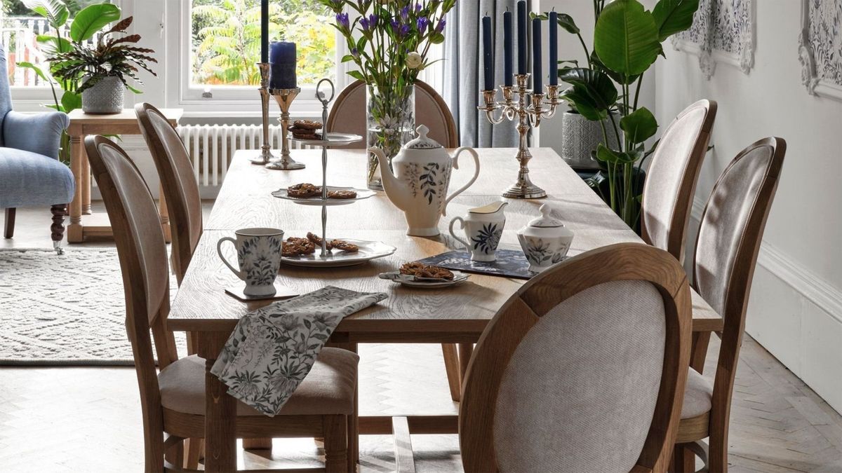 Laura ashley dining best sale room table and chairs