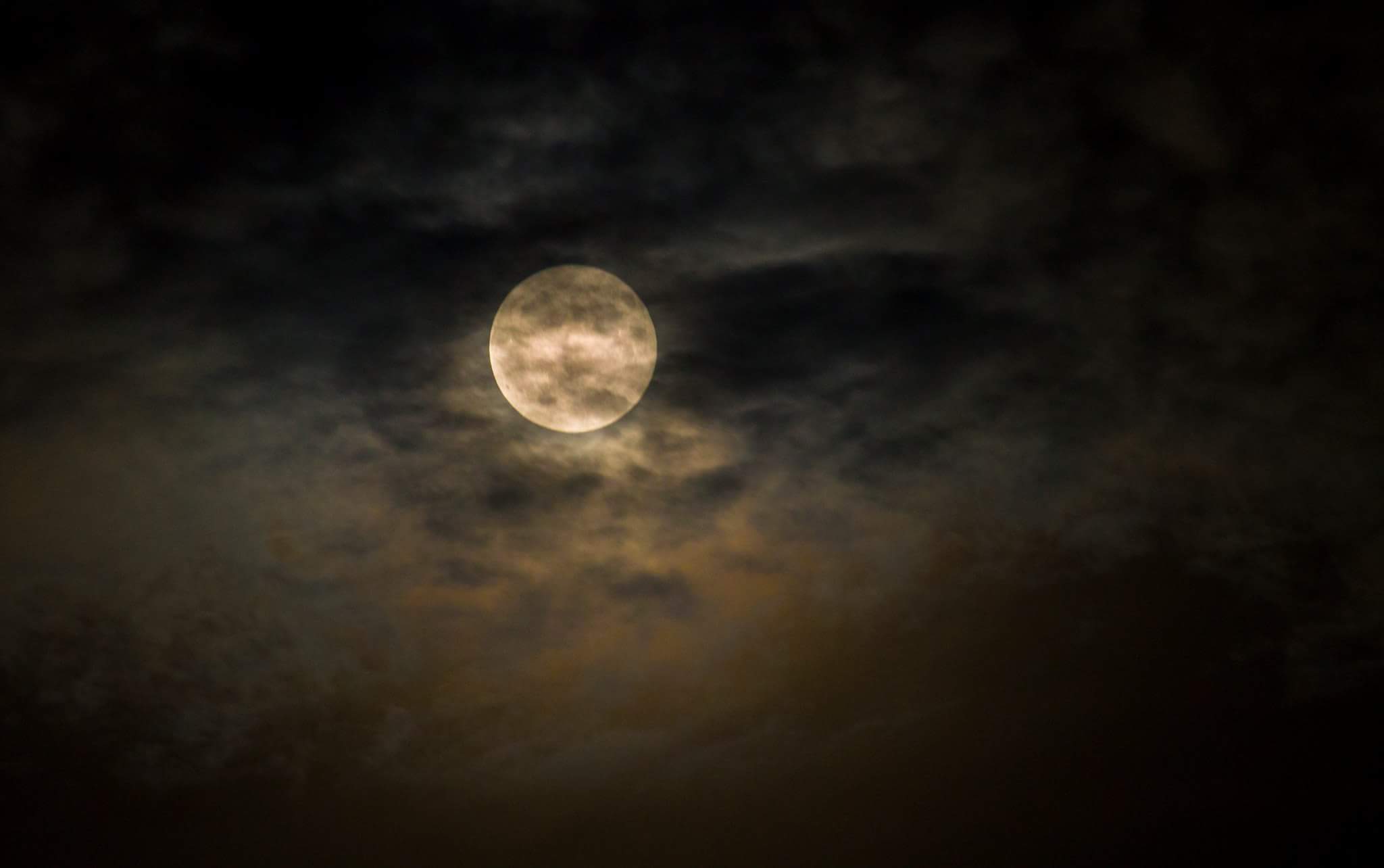 In Photos: The Harvest Moon Lunar Eclipse of 2016 | Space