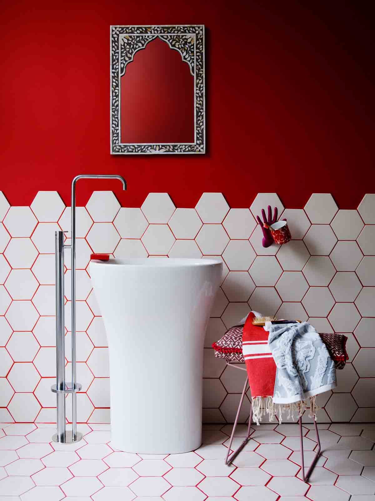 Interior Design Trend 2018/2019: Decorating With Red