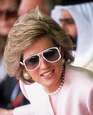 sunglasses bad 80s trends