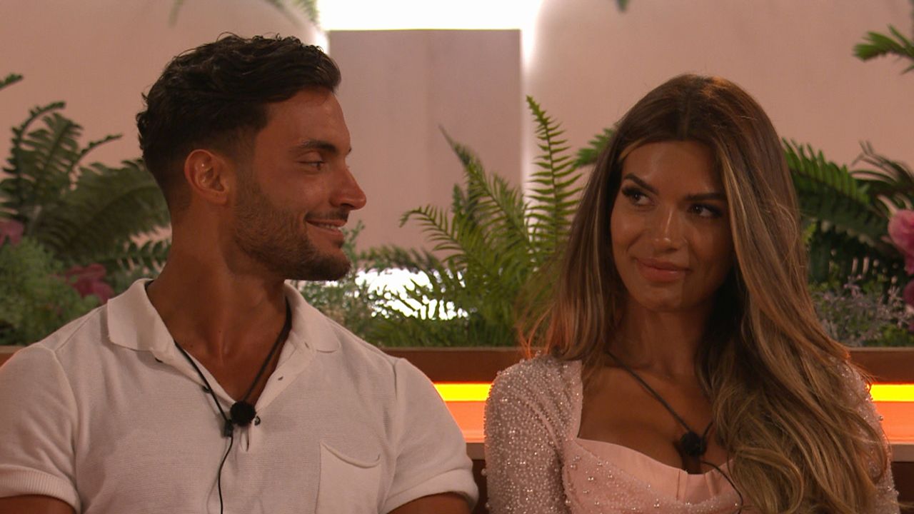 Love Island&#039;s Davide Sanclimenti and Ekin-Su Cülcüloğlu 