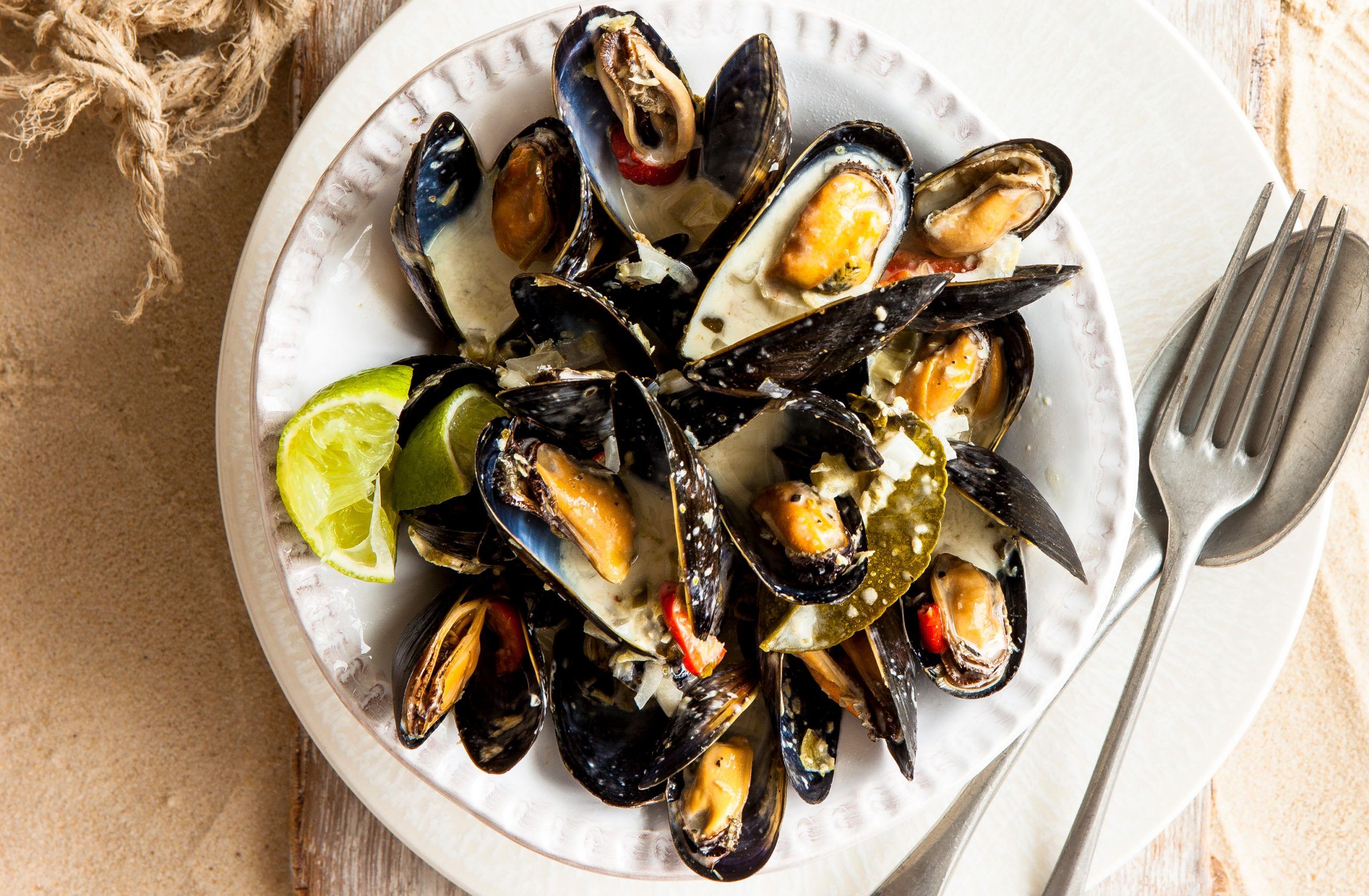 Thai-style mussels recipe