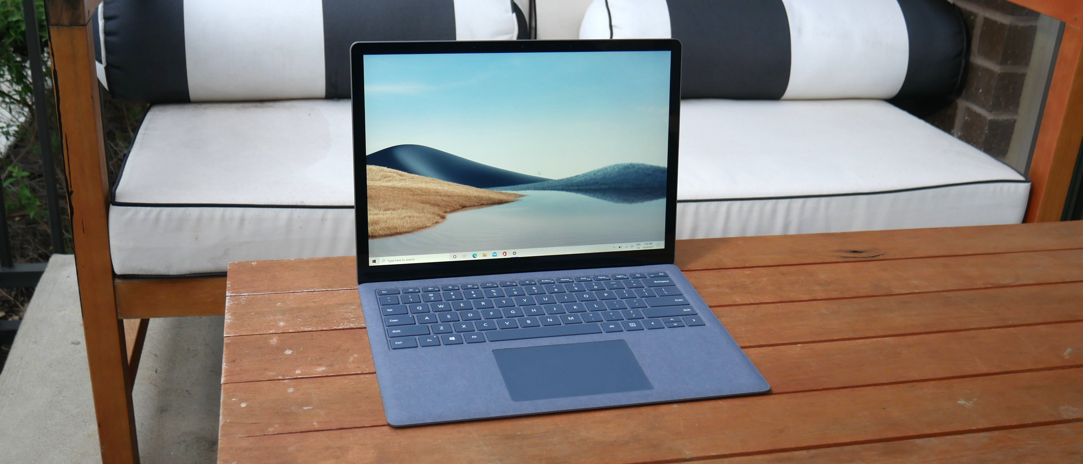 Microsoft Surface Laptop 4 (13.5) review - light, thin, fast, and