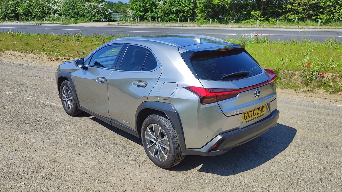 Lexus UX 300e