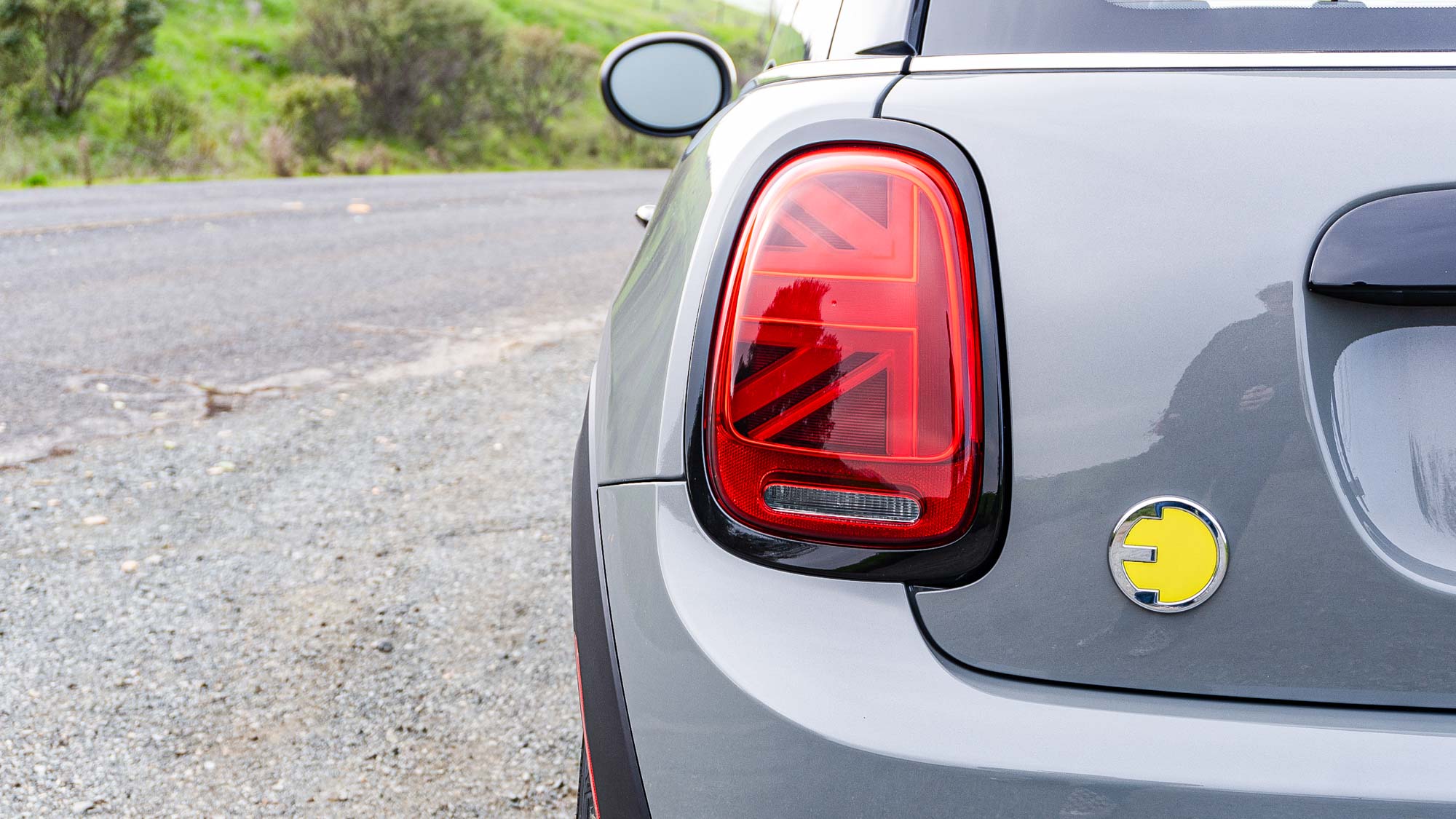 Mini SE tail light