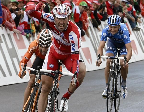 Vladimir Isaichev (Katusha) outsprints his breakaway companions to win stage 5 at the Tour de Suisse.