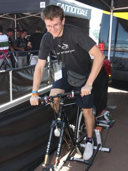 French mountain biking journalist Olivier Beart gives the Dopo system a spin.
