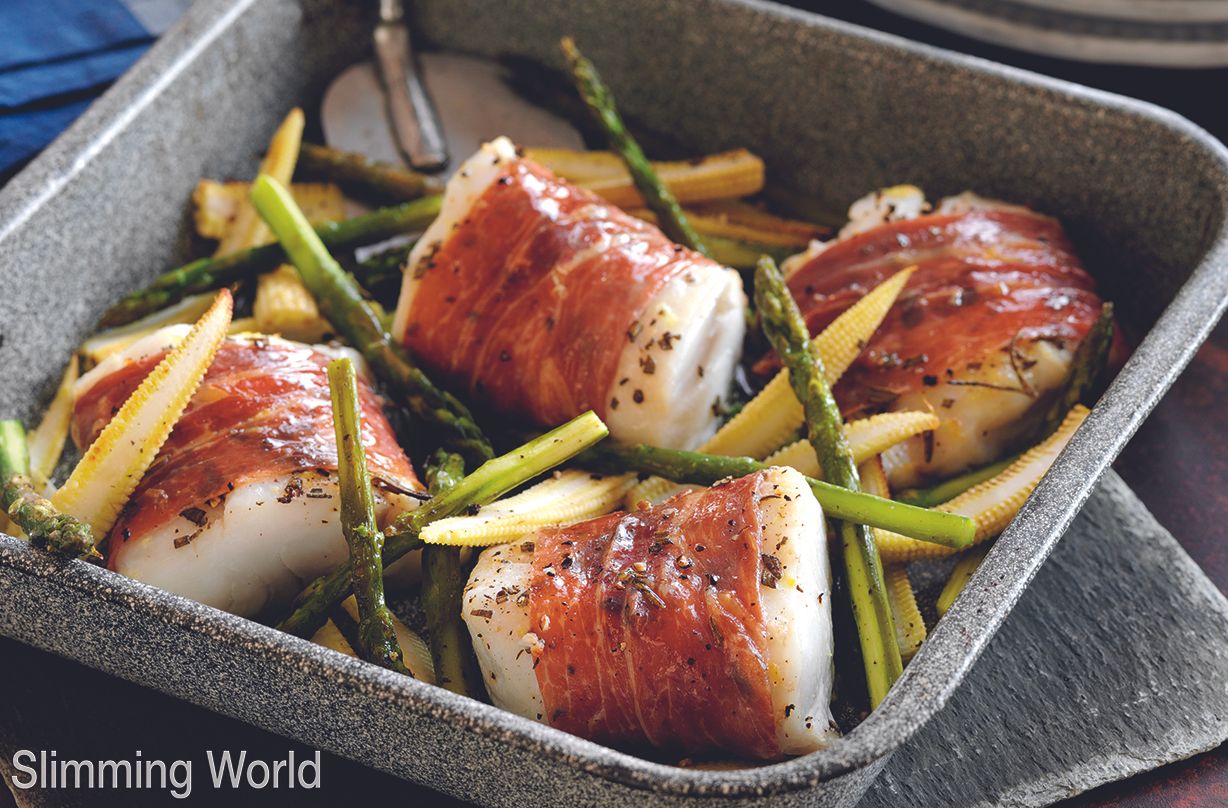 Slimming World&#039;s Parma ham-wrapped cod with sweetcorn and asparagus