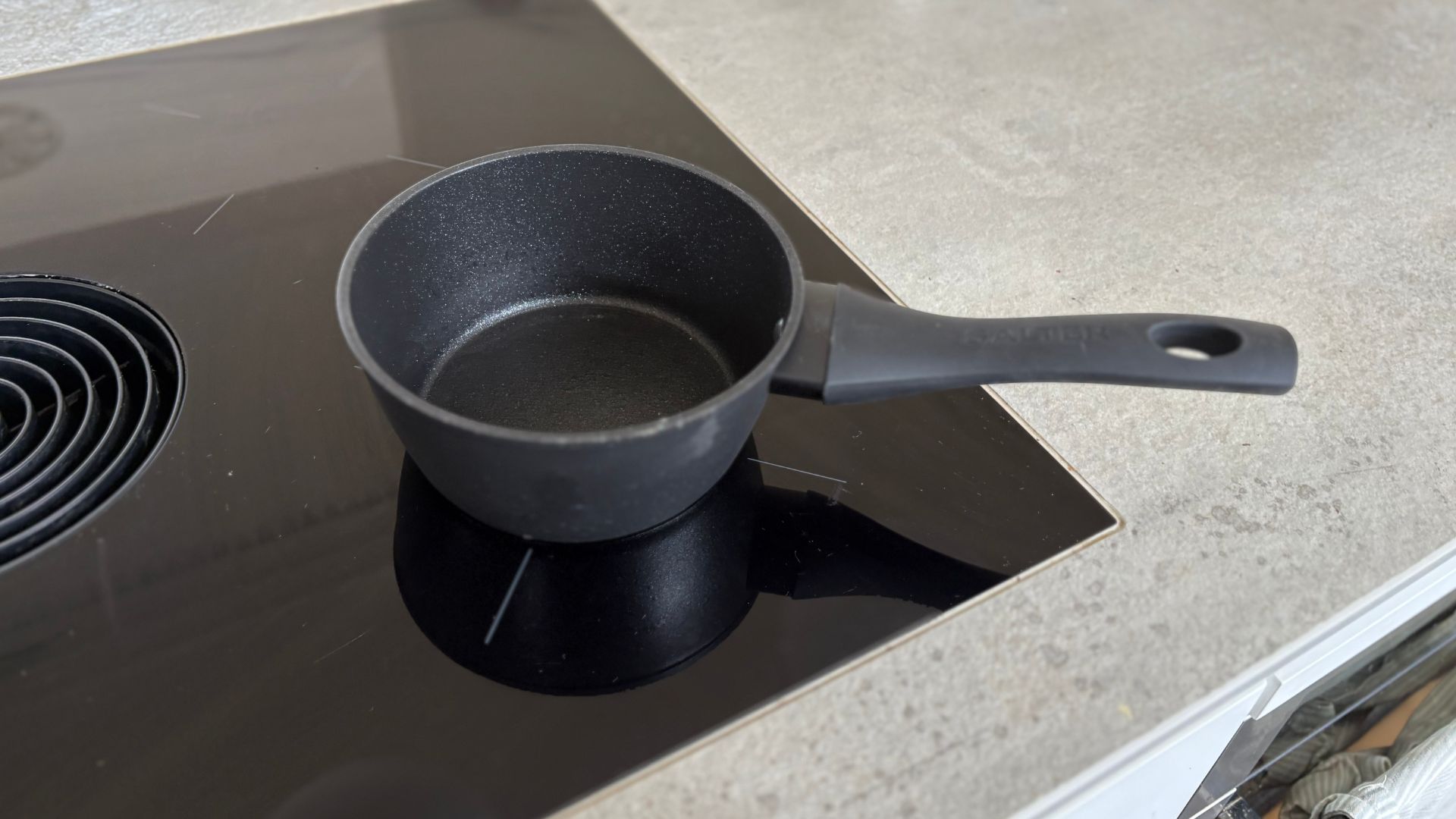 Salter Megastone Saucepan