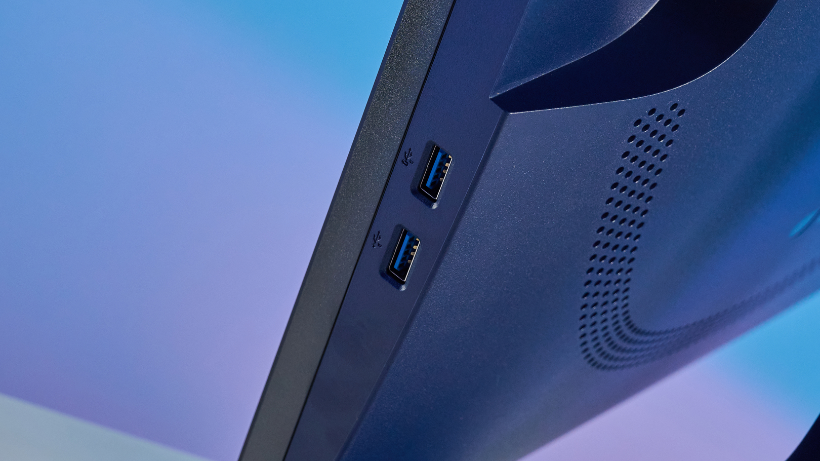 An Alienware AW2525HM monitor