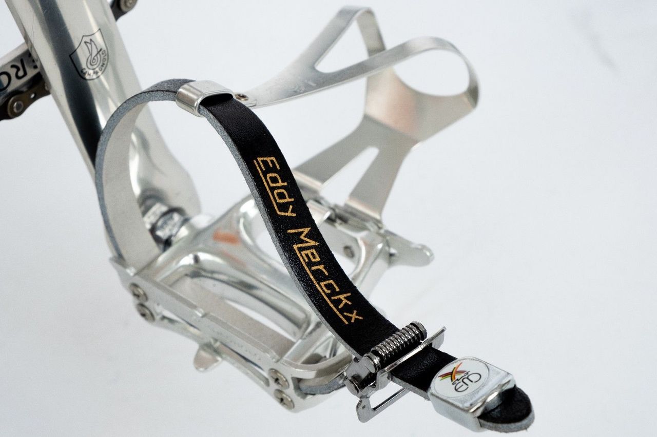 The toe strap pedals