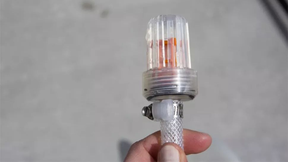 A close up of the optional WORX Hydroshot WG629 optional debris filter.