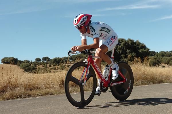 Daniel Moreno (Katusha) fell to 19th overall.