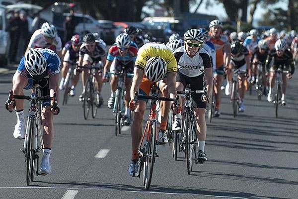 Von Hoff takes a photo-finish over yesterday's winner Phil Grenfellwinner