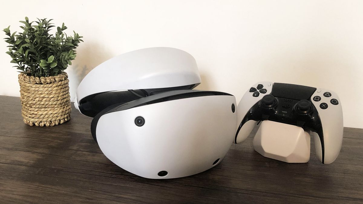 PSVR 2 vs. Quest 2: Which Should You Buy, or Should You Wait? - CNET