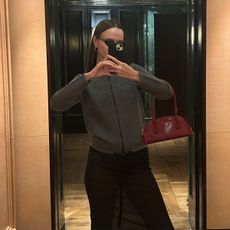 Our editor wearing Geel.