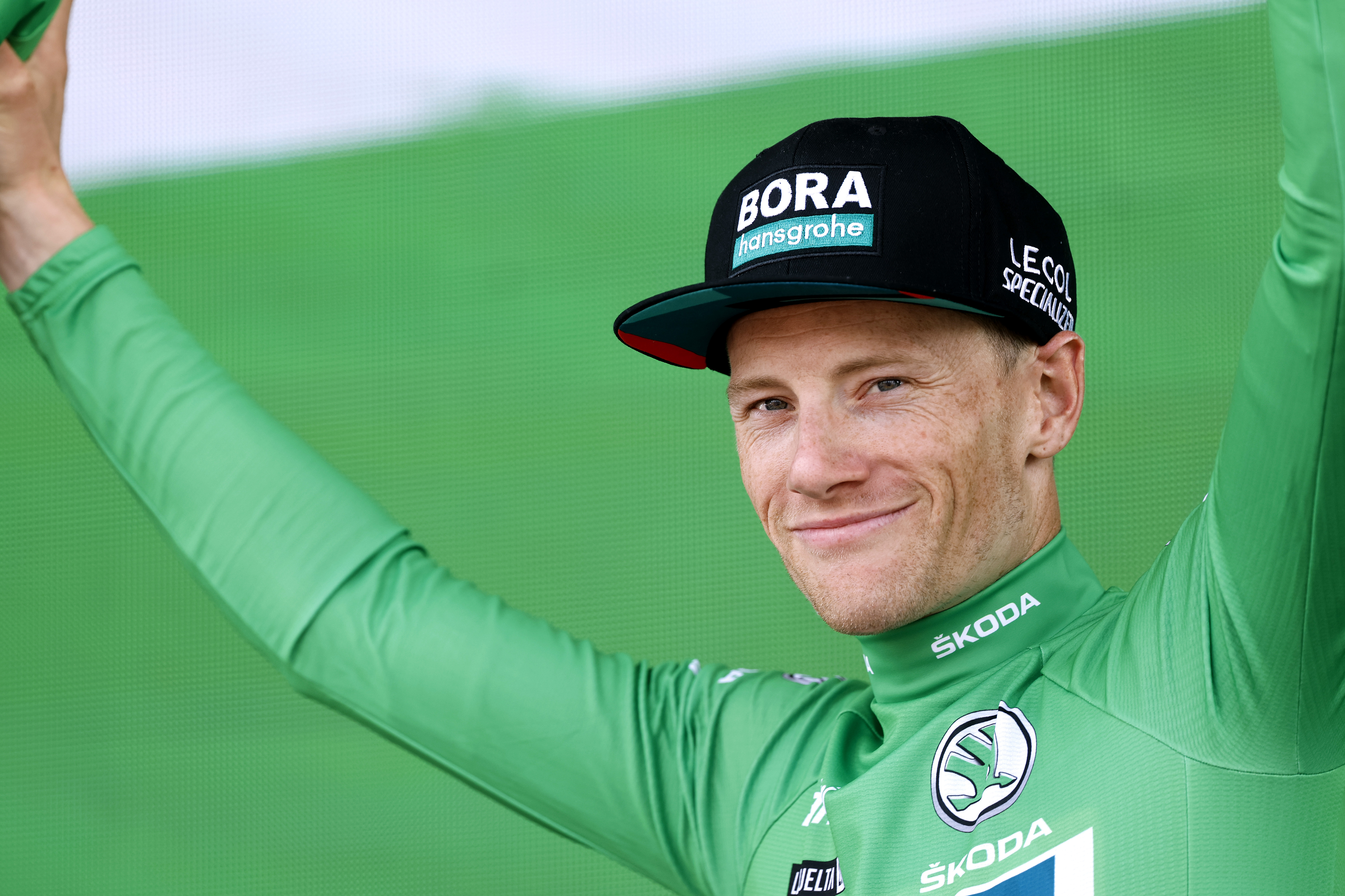 Tour de France hero Sam Bennett poses in gorgeous pictures with