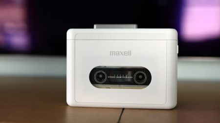Maxell Wireless Cassette Player