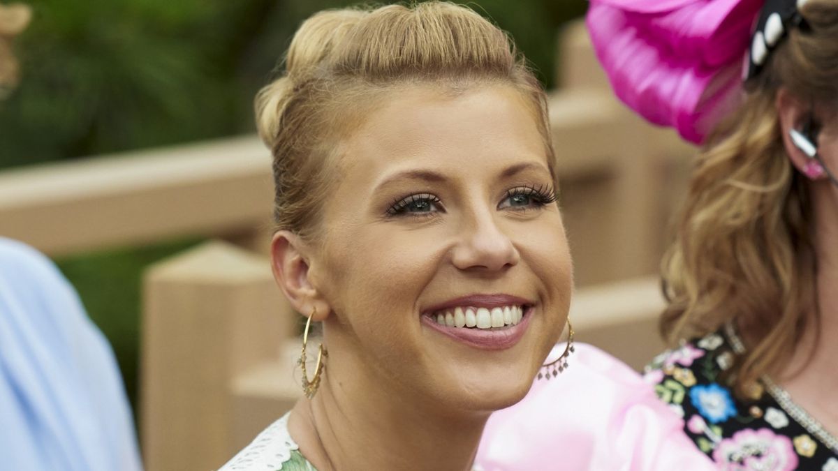 Full House ex Jodie Sweetin explains how a change in John Stamos helped her feel Bob Saget’s presence at her wedding