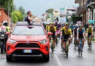 NAPOLI ITALY MAY 15 Steven Kruijswijk of Netherlands and Team Visma Lease a Bike Michael Hepburn of Australia and Team Jayco AlUla Dries De Bondt of Belgium and Team Decathlon AG2R La Mondiale and a general view of the peloton stopped while the race is neutralized due to a crash in the peloton during the 108th Giro dItalia 2025 Stage 6 a 227km stage from Potenza to Napoli UCIWT on May 15 2025 in Potenza Italy Photo by Dario BelingheriGetty Images