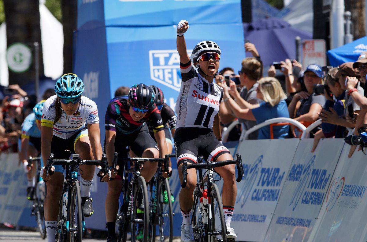Coryn Rivera (Team Sunweb) pumps the air