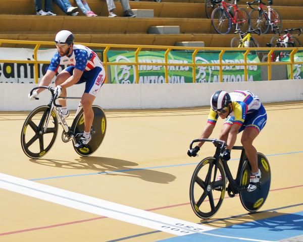 Canelo tops Watkins in the final sprint