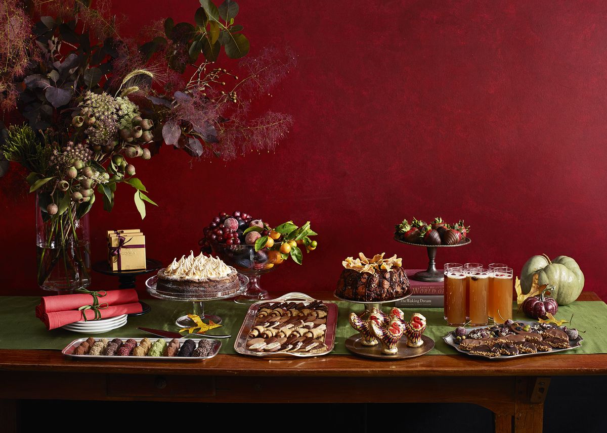 What’s in your camera bag? Pro photographers share their favorite gear