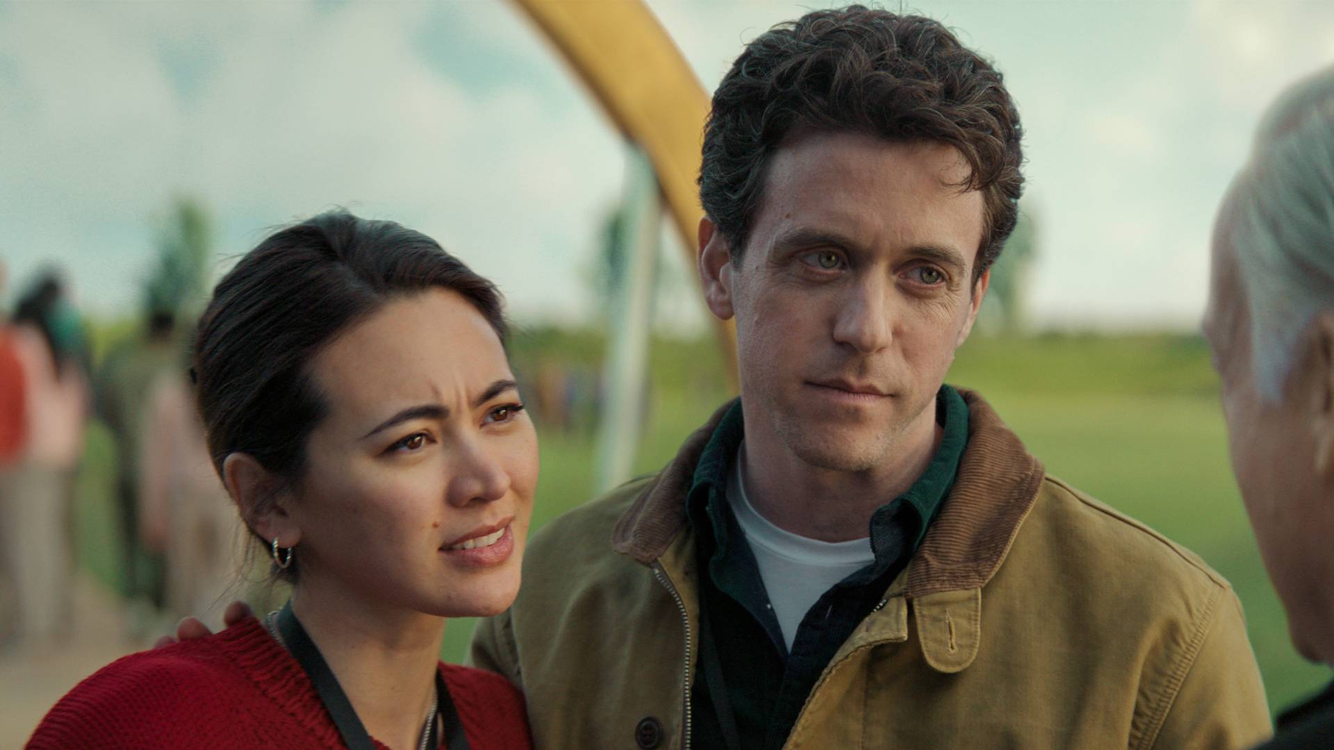 Ashley Zukerman as Daniel Keene and Jessica Henwick as Helen Drew in Silo season 3 episode 9