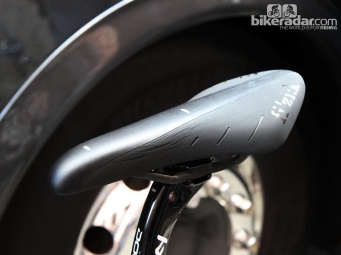 An extra-padded custom fi'zi:k Arione saddle for Bradley Wiggins (Sky)