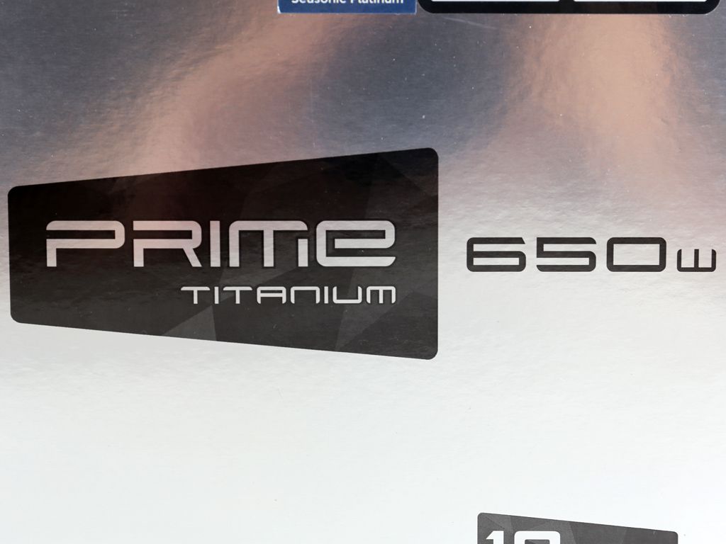 Seasonic SSR-650TD PSU: Unboxing Photos